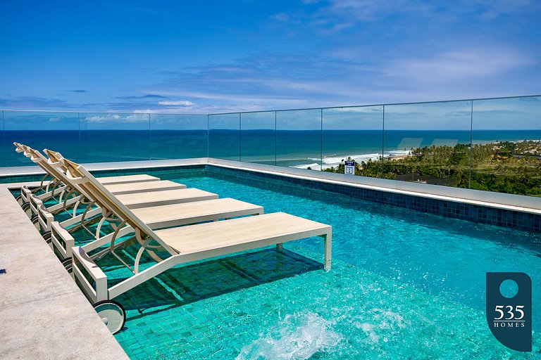 Apartamento em prédio com piscina no rooftop