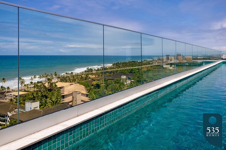 Apartment on the building with a rooftop pool