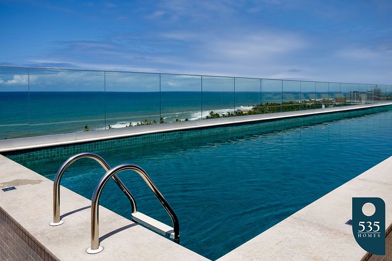 Apartment on the building with a rooftop pool