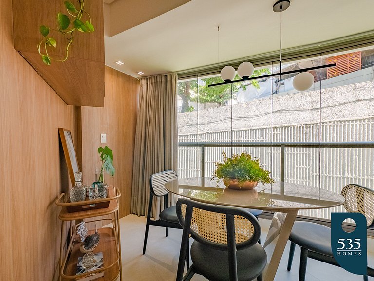 Apartment with Ocean View Pool and Beach Access