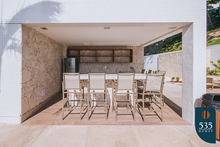 Apartment with Ocean View Pool and Beach Access