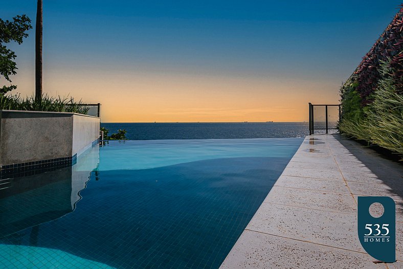 Apartment with Ocean View Pool and Beach Access