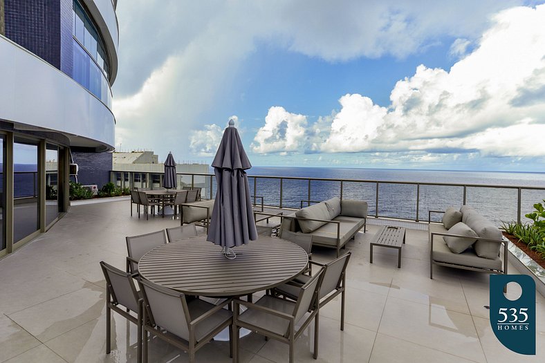 Apartment with Ocean View Pool and Beach Access